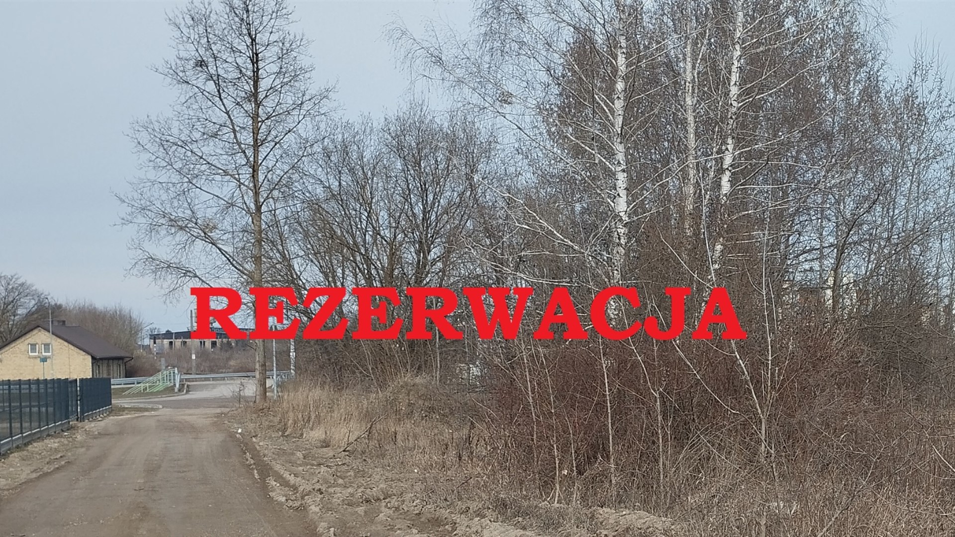 Działka na sprzedaż